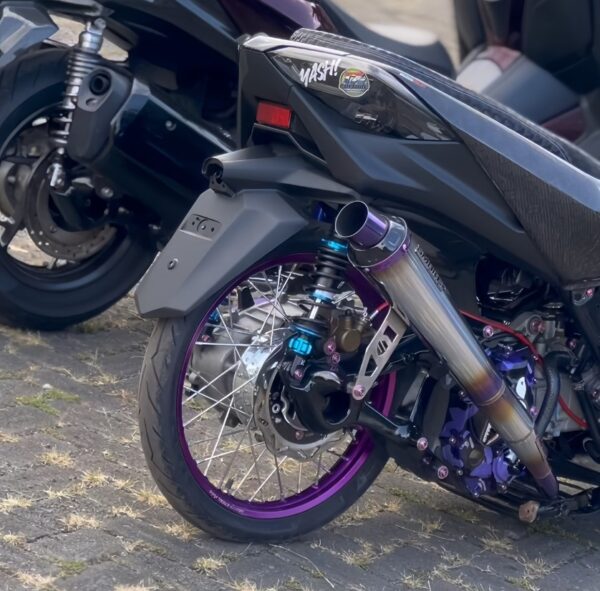 Knalpot Xmax 250/300 original smoke muffler