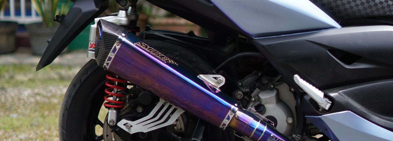 XMAX 250/300 racing exhaust from Smoke Muffler