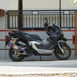 Honda ADV 160 dengan Knalpot Racing dari Smoke Muffler