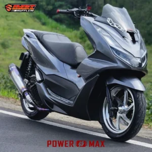 Motor Pcx dengan knalpot dari Smoke Muffler